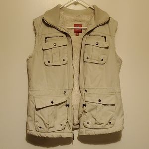 EUC beige utility vest with shearing